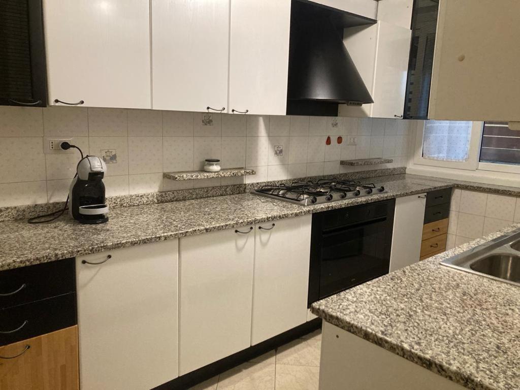 Fairome Apartment 2 Pini Екстер'єр фото